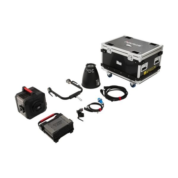 Aputure CS32 light with case